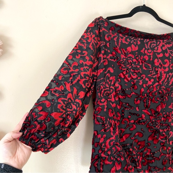 Chicos• red black velvet statement off the shoulder lace detail top - Picture 5 of 9